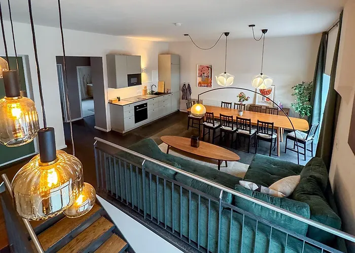 Schoenhaus Prenzlauer Berg - Grosszuegiges Design-Apartment